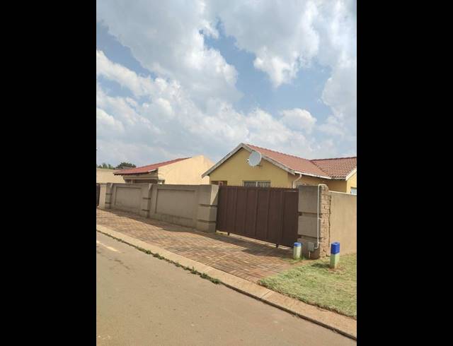 3 BEDROOM HOUSE FOR SALE IN DAWN PARK